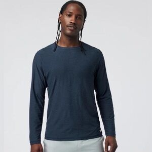 Mens Vuori Long Sleeve Strato Tech Tee Navy Heather Blue M